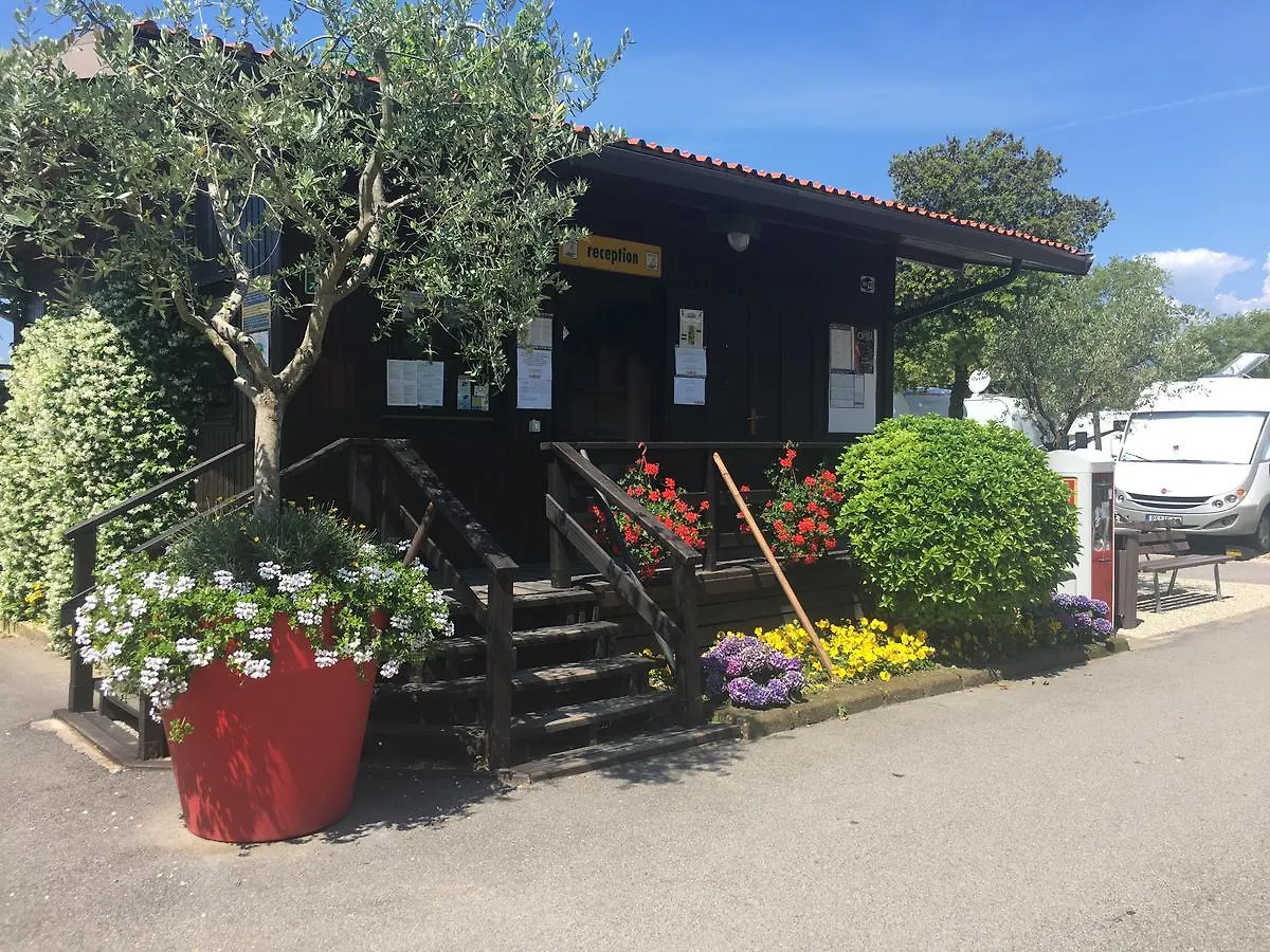 Campeggio San Nicolo' Bardolino Kamp alanı